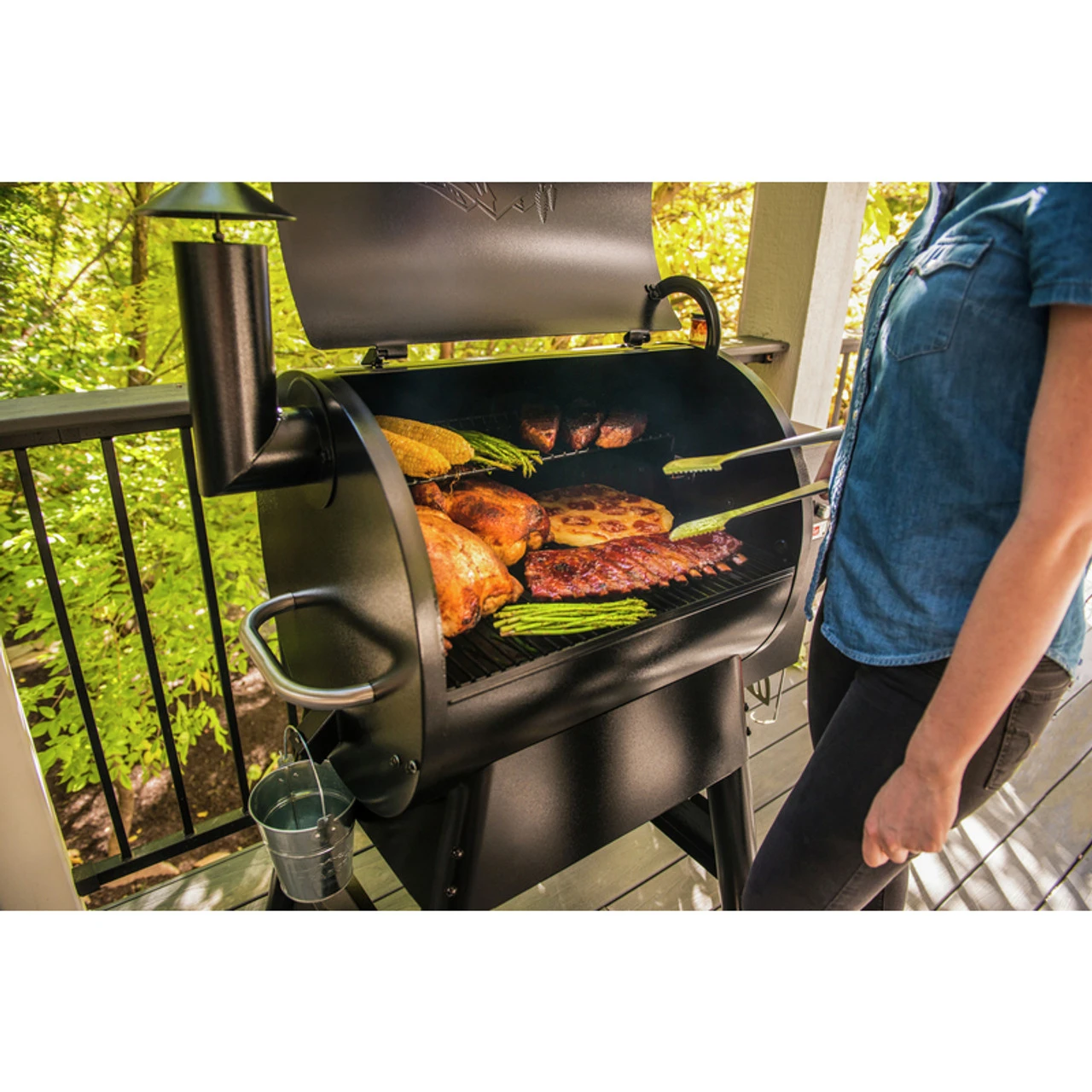 Traeger Pro 575 Wood Pellet WiFi Grill 5 Traeger Pro 575 Wood Pellet WiFi Grill - Image 3