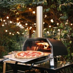 Ooni Karu 16 Outdoor Pizza Oven Black -BBQ Haven Shop 8072820 A V1.eps High 79399.1642955391