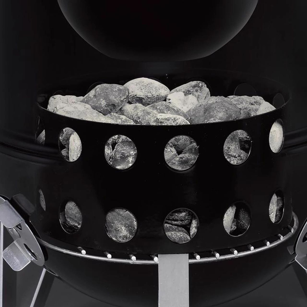 Weber 14 In. Smokey Mountain Bullet Smoker 6 Weber 14 In. Smokey Mountain Bullet Smoker - Image 4