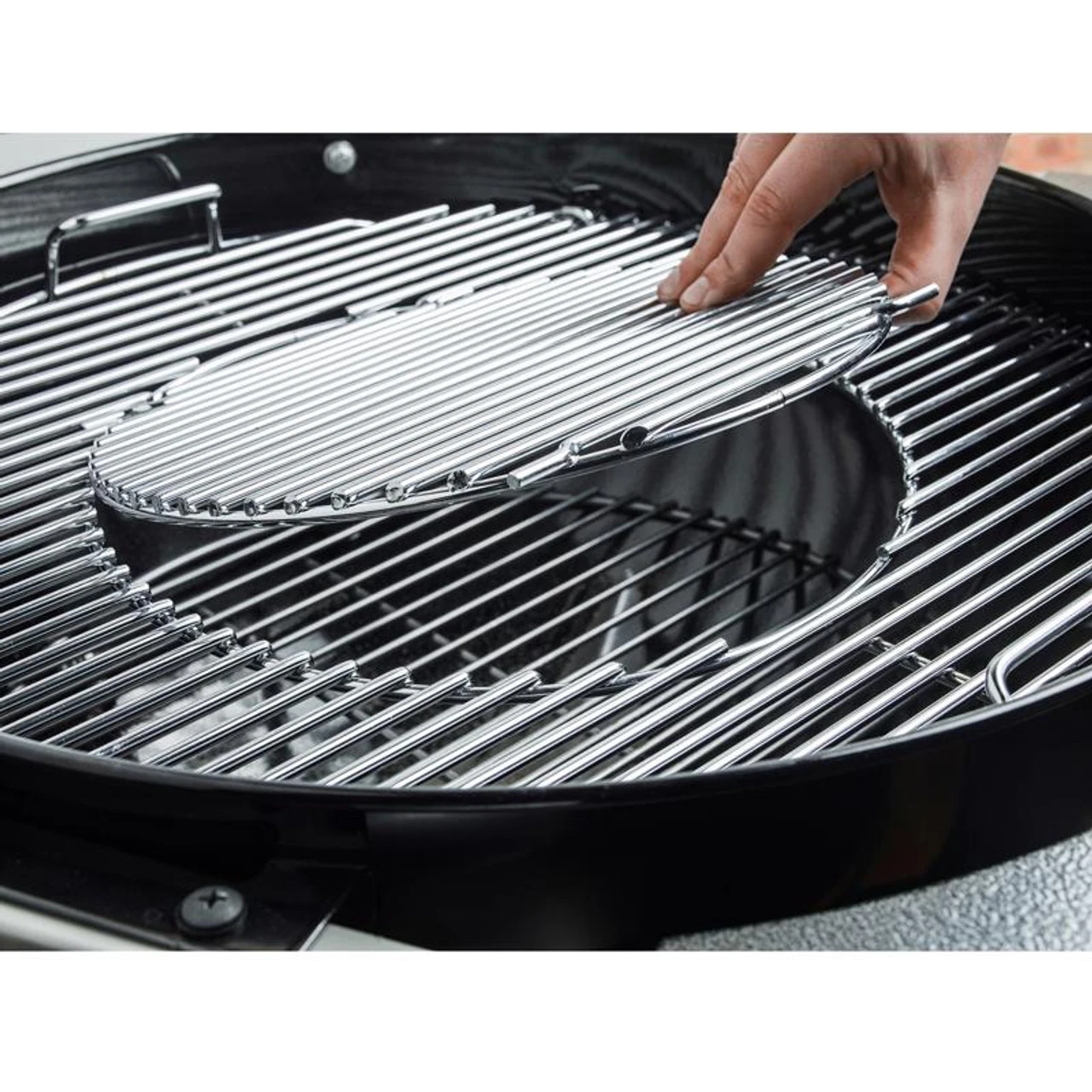 Weber 22 In. Performer Charcoal Grill 4 Weber 22 In. Performer Charcoal Grill - Image 2